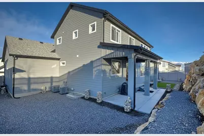 423 W Red Wolf Dr, Saratoga Springs, UT 84045 - Photo 3