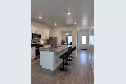 7268 N Escalante Dr, Eagle Mountain, UT 84005 - Photo 9