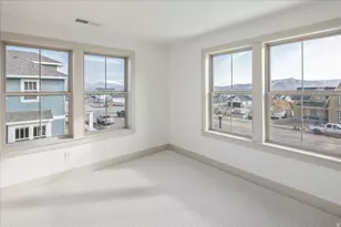 7086 W Docksider Dr, South Jordan, UT 84009 - Photo 19