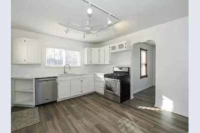 8459 S 300 E, Sandy, UT 84070 - Photo 19