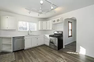 8459 S 300 E, Sandy, UT 84070 - Photo 19