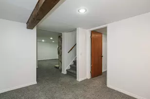 8459 S 300 E, Sandy, UT 84070 - Photo 37