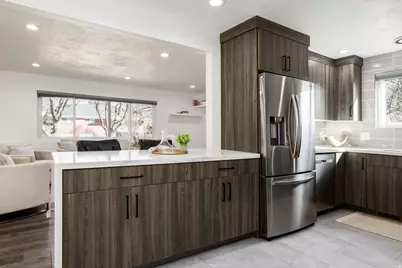 340 E Brahma Dr, Salt Lake City, UT 84107 - Photo 11