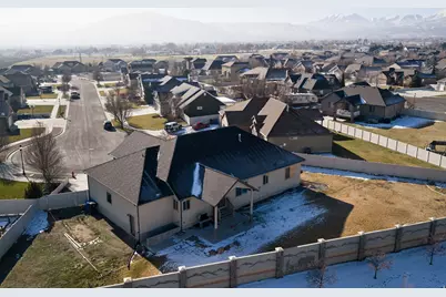 12442 S Luzerne Ct, Herriman, UT 84096 - Photo 35