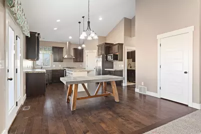 12442 S Luzerne Ct, Herriman, UT 84096 - Photo 3