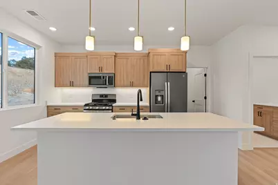 3318 W Sun Cir W, Cedar City, UT 84720 - Photo 11