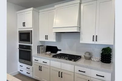 11 S Lunar Way #374, Mapleton, UT 84664 - Photo 3