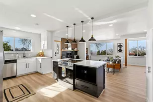 1087 Arlington Way, Bountiful, UT 84010 - Photo 1