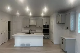 15 S Lunar Way Rd, Mapleton, UT 84664 - Photo 3