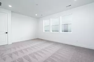 418 N Pinnacle Ct, Saratoga Springs, UT 84045 - Photo 11