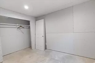 7211 N Clover Leaf Ln, Eagle Mountain, UT 84005 - Photo 23