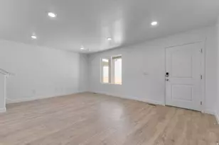 4287 N 325 E, Lehi, UT 84043 - Photo 7