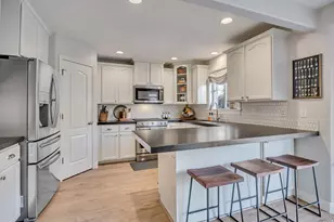 2043 E Brookings Dr, Draper (UT Cnty), UT 84020 - Photo 11