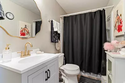 2064 S Orchard Dr, Bountiful, UT 84010 - Photo 19