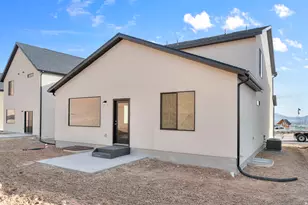 313 E Levengrove Dr, Lehi, UT 84043 - Photo 3