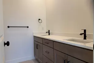 10978 S Lake Run Rd Rd, South Jordan, UT 84009 - Photo 13