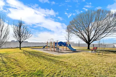 418 N Kent Dr, North Salt Lake, UT 84054 - Photo 11