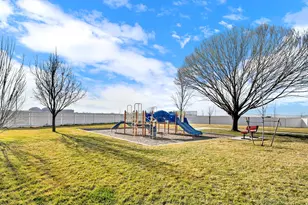 418 N Kent Dr, North Salt Lake, UT 84054 - Photo 11