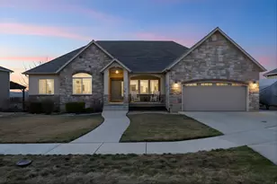 9483 N Avanyu Dr, Cedar Hills, UT 84062 - Photo 31