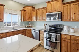 9483 N Avanyu Dr, Cedar Hills, UT 84062 - Photo 13