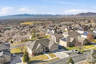 9483 N Avanyu Dr, Cedar Hills, UT 84062 - Photo 35