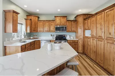 9483 N Avanyu Dr, Cedar Hills, UT 84062 - Photo 13