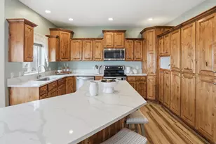 9483 N Avanyu Dr, Cedar Hills, UT 84062 - Photo 13