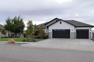 361 S Lookout Dr, Grantsville, UT 84029 - Photo 1