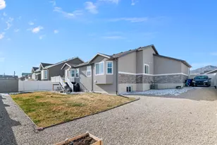 8433 S Jayson Dr, West Jordan, UT 84081 - Photo 21