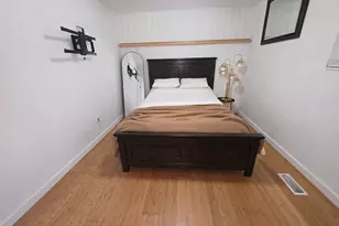 1366 Cottonwood Dr, Centerville, UT 84014 - Photo 11