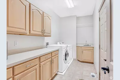 1921 Mohawk Ln, Ogden, UT 84403 - Photo 17