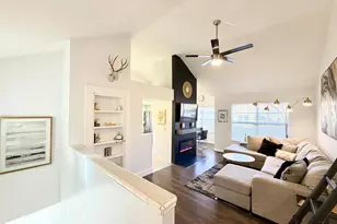 600 E Briarsprings Cir, Midvale, UT 84047 - Photo 3