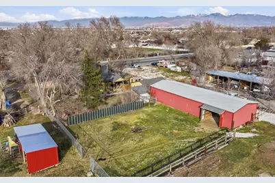 6135 W 3500 S, West Valley, UT 84128 - Photo 41