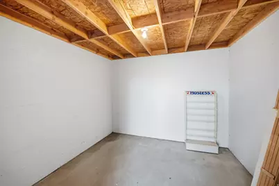 6135 W 3500 S, West Valley, UT 84128 - Photo 39