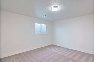 5229 S Kingswood Dr, Taylorsville, UT 84129 - Photo 19