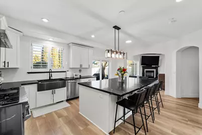 4552 W Windsor Cir N, Cedar Hills, UT 84062 - Photo 11