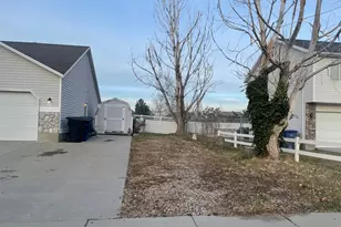 7768 W Molly Dr S, Magna, UT 84044 - Photo 3