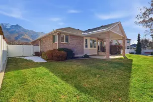 1261 N 2575 E, Layton, UT 84040 - Photo 45