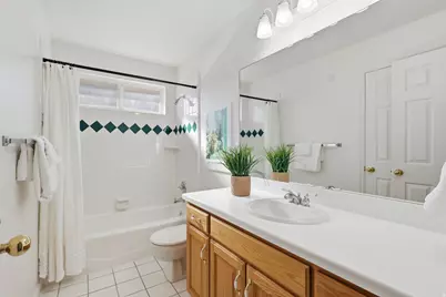 1261 N 2575 E, Layton, UT 84040 - Photo 17