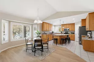 1261 N 2575 E, Layton, UT 84040 - Photo 9