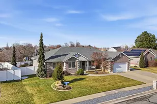 1261 N 2575 E, Layton, UT 84040 - Photo 57