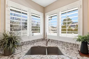 1261 N 2575 E, Layton, UT 84040 - Photo 13