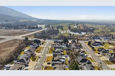 1261 N 2575 E, Layton, UT 84040 - Photo 59