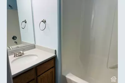 281 Winchester Dr, Springville, UT 84663 - Photo 9
