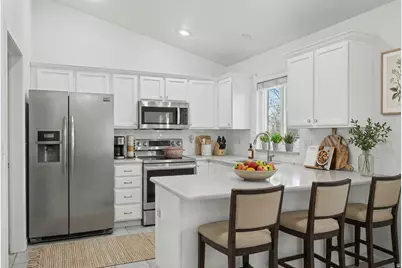 281 Winchester Dr, Springville, UT 84663 - Photo 5