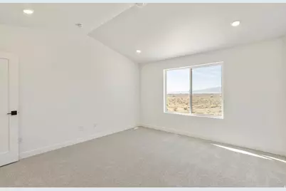 4948 N Topaz Dr, Eagle Mountain, UT 84005 - Photo 9