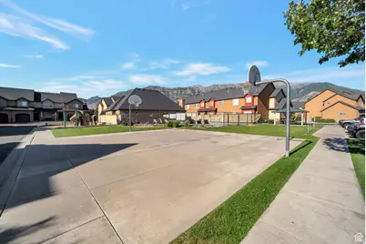 952 W 270 S #102, Pleasant Grove, UT 84062 - Photo 11