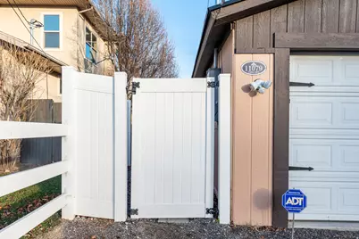 11079 S Temple Dr, South Jordan, UT 84095 - Photo 27