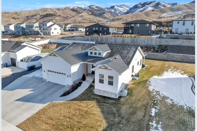 628 S 1080 E, Smithfield, UT 84335 - Photo 3