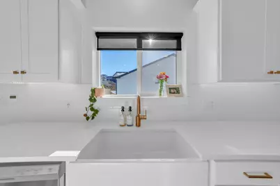 628 S 1080 E, Smithfield, UT 84335 - Photo 11